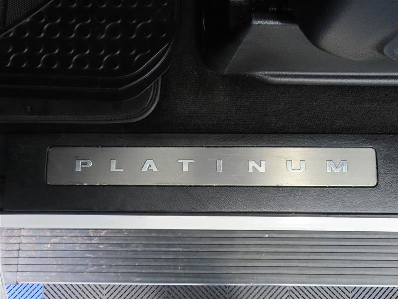Used 2018 Ford F150 Platinum w/ Equipment Group 701A Luxury AWD/4WD image 16