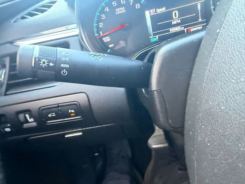 Used 2016 Chevrolet Impala LT w/ Convenience Package image 16