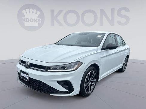 Used 2025 Volkswagen Jetta Sport FWD image 1