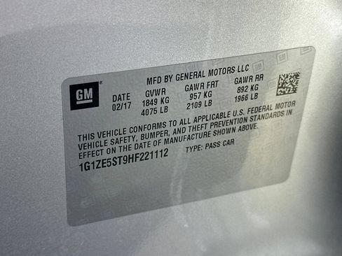 Used 2017 Chevrolet Malibu LT FWD image 27