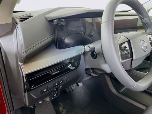 Used 2025 Nissan Murano SL image 8