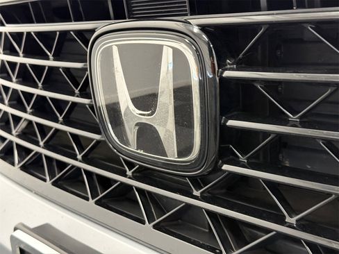 Used 2023 Honda Accord Sport image 12