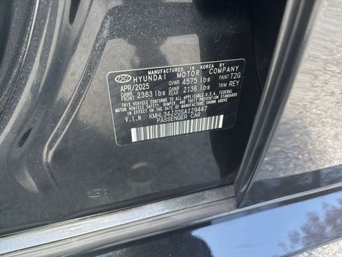 Used 2025 Hyundai Sonata SEL FWD image 23