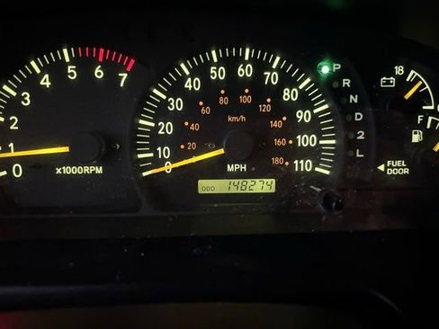 Used 2004 Toyota Tundra SR5 image 9