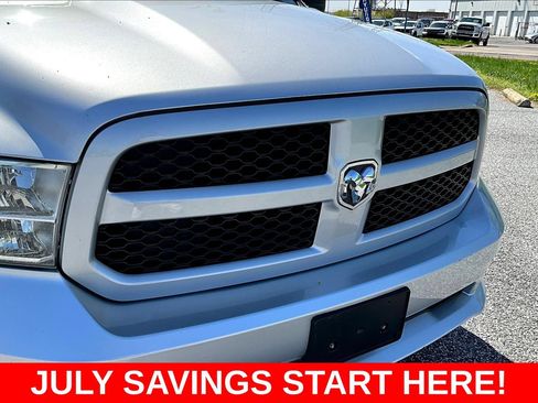Used 2017 RAM 1500 Express AWD/4WD image 42