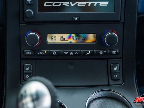 Used 2013 Chevrolet Corvette Z06 w/ 3LZ Preferred Equipment Group RWD image 17