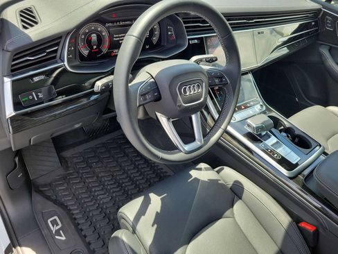 Certified 2026 Audi Q7 3.0T Prestige AWD/4WD image 2