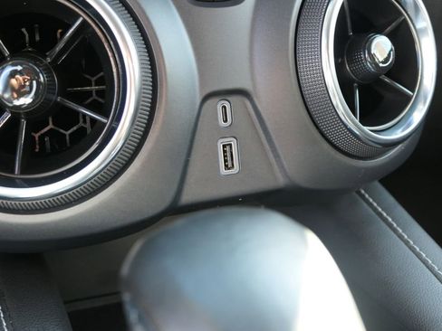 Used 2023 Chevrolet Blazer LT image 19