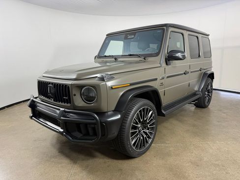 Used 2025 Mercedes-Benz G 63 AMG 4MATIC image 2