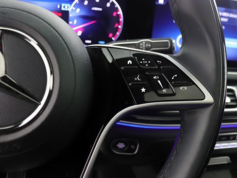 Certified 2024 Mercedes-Benz GLE 450 4MATIC image 12