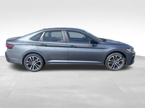 Used 2025 Volkswagen Jetta Sport FWD image 7