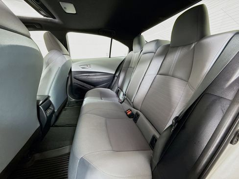 Certified 2025 Toyota Corolla SE image 21