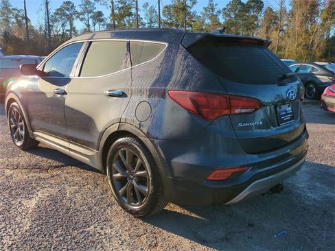 Used 2017 Hyundai Santa Fe Sport image 6