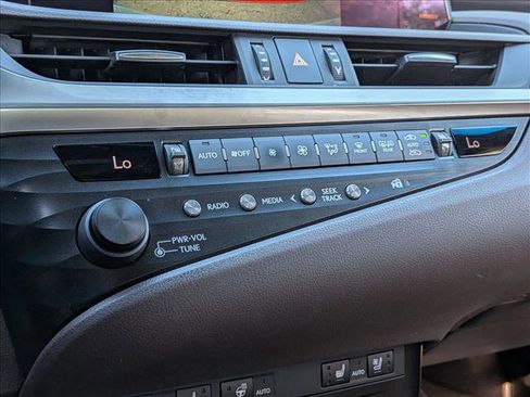 Used 2019 Lexus ES 350 image 15