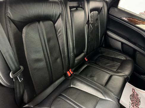 Used 2019 Lincoln MKZ Reserve FWD image 39