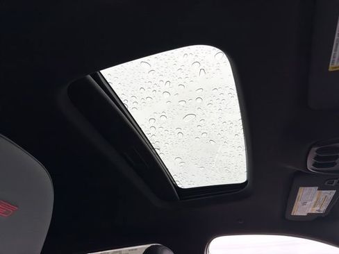 New 2026 Chevrolet Trax RS w/ Sunroof Package FWD image 23