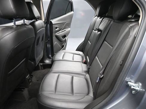 Used 2019 Buick Encore Essence FWD image 20