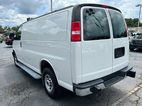 Used 2019 GMC Savana 2500 w/ Driver Convenience Package image 2