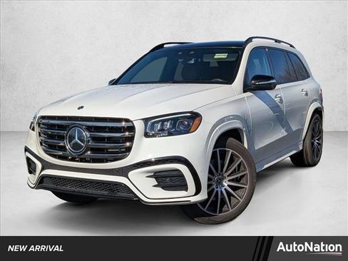 Used 2025 Mercedes-Benz GLS 450 4MATIC image 1