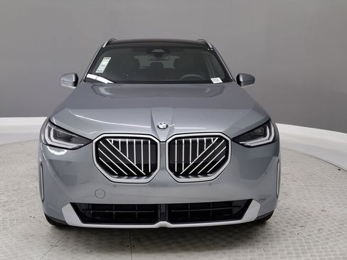 Used 2026 BMW X3 xDrive30i w/ Convenience Package AWD/4WD image 2