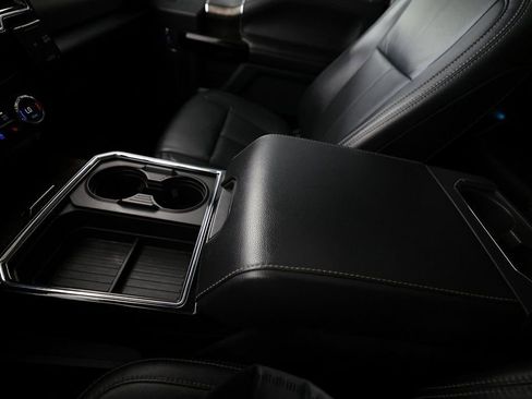 Used 2022 Ford F250 Lariat w/ Black Appearance Package image 36