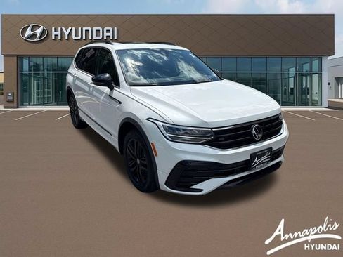 Used 2022 Volkswagen Tiguan SE R-Line AWD/4WD image 7