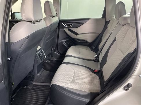 Used 2023 Subaru Forester Premium AWD/4WD image 11