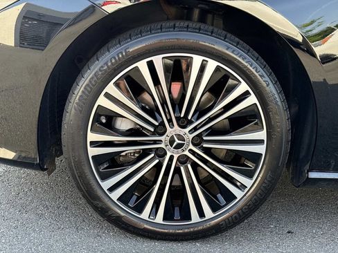 Used 2023 Mercedes-Benz CLA 250 4MATIC image 8