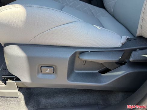 New 2026 Toyota Tacoma SR5 AWD/4WD image 18