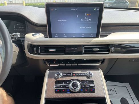 Used 2022 Lincoln Aviator Reserve w/ Equipment Group 201A AWD/4WD image 21