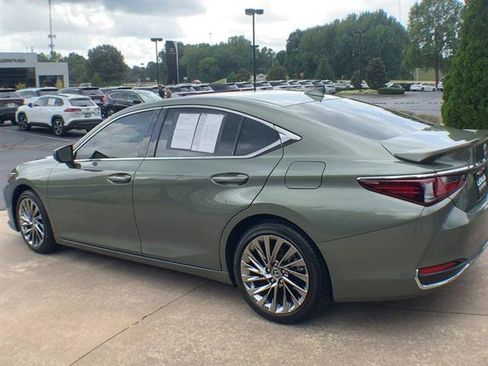 Certified 2024 Lexus ES 300h Ultra Luxury image 6