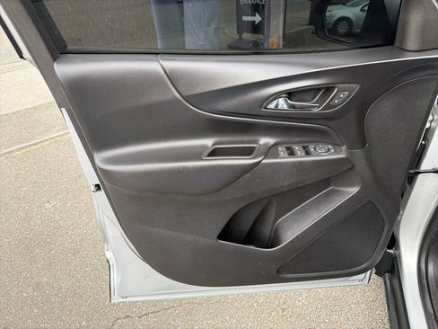 Used 2019 Chevrolet Equinox LT image 33