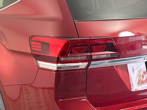 Used 2018 Volkswagen Atlas S image 36