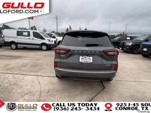 Certified 2023 Ford Escape ST-Line Select AWD/4WD image 7