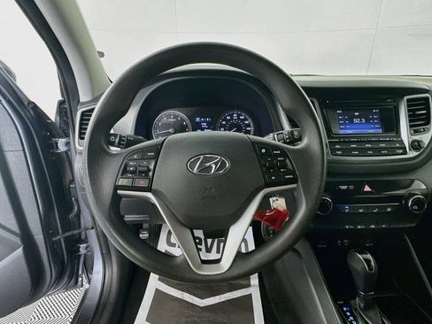 Used 2017 Hyundai Tucson SE FWD image 11