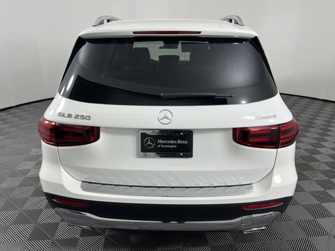 New 2026 Mercedes-Benz GLB 250 4MATIC image 11