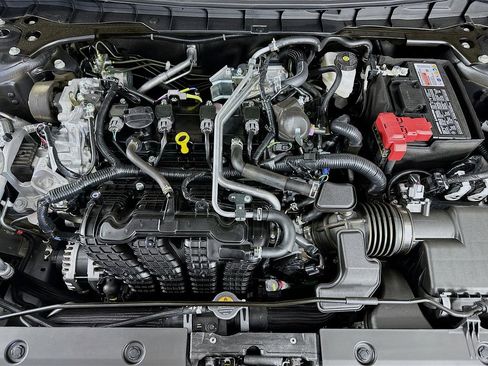 New 2025 Nissan Altima 2.5 SR image 34