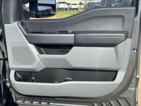 Used 2023 Ford F250 XL w/ STX Appearance Package AWD/4WD image 26