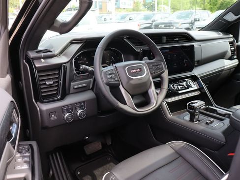Used 2025 GMC Sierra 1500 AT4X AWD/4WD image 17