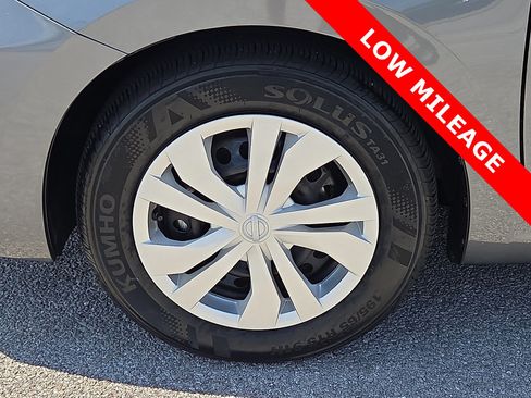 Used 2025 Nissan Versa S w/ Trunk Package FWD image 7