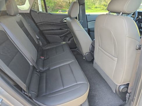 Used 2025 Chevrolet Trax ACTIV w/ Driver Confidence Package image 12