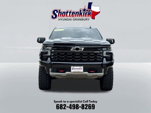 Used 2022 Chevrolet Silverado 1500 ZR2 w/ Technology Package AWD/4WD image 2