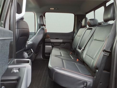 Used 2022 Ford F150 Lariat AWD/4WD image 4