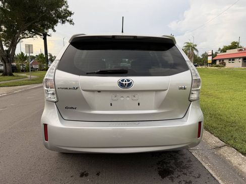 Used 2012 Toyota Prius V Three FWD image 8