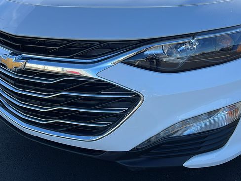 Certified 2024 Chevrolet Malibu LT image 9