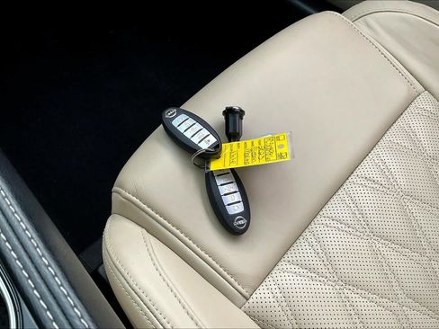 Used 2023 Nissan Maxima Platinum w/ Sport Mat Group FWD image 29