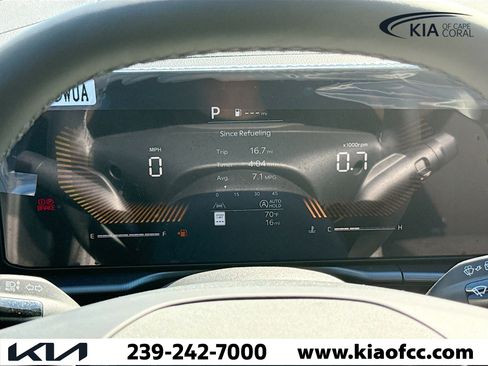 New 2026 Kia Sportage EX image 38