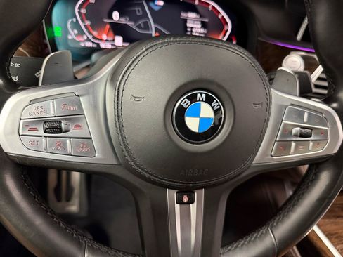 Used 2020 BMW 750i xDrive w/ Executive Package AWD/4WD image 18