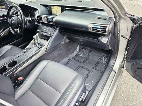 Used 2015 Lexus IS 250 AWD w/ Navigation System Package image 11