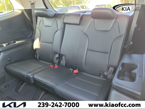 Certified 2025 Kia Telluride LX FWD image 12